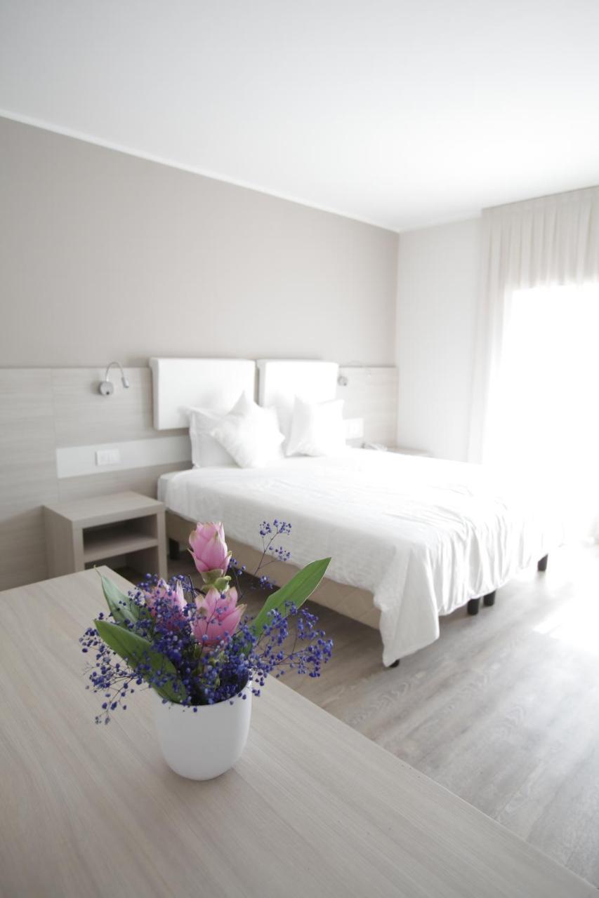 Hotel Europa Маростика Екстериор снимка